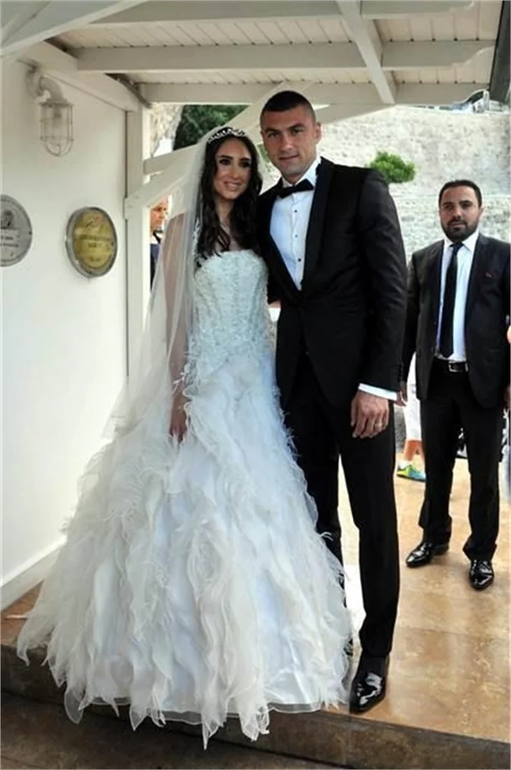 Burak Yılmaz evlendi!