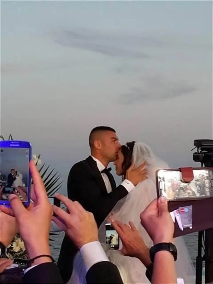 Burak Yılmaz evlendi!