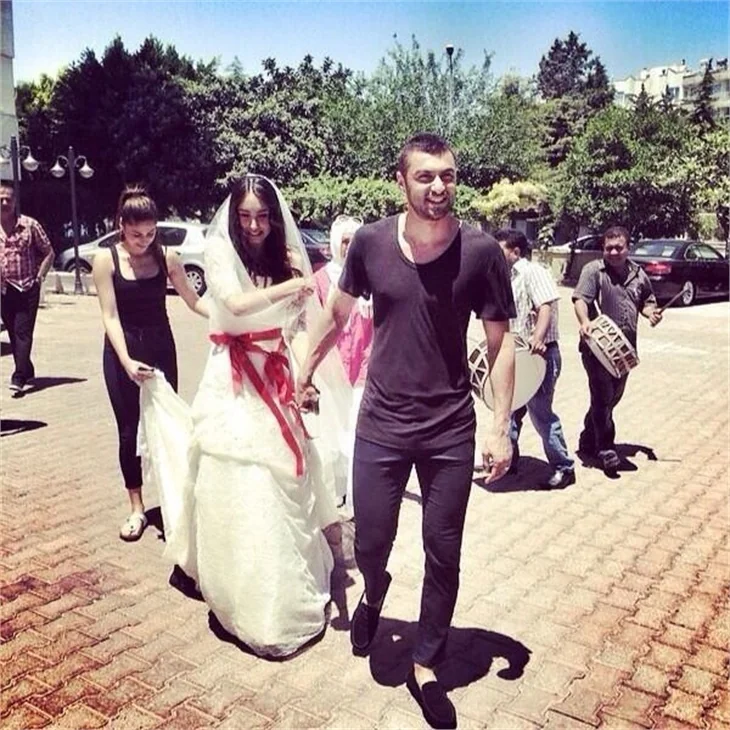 Burak Yılmaz evlendi!