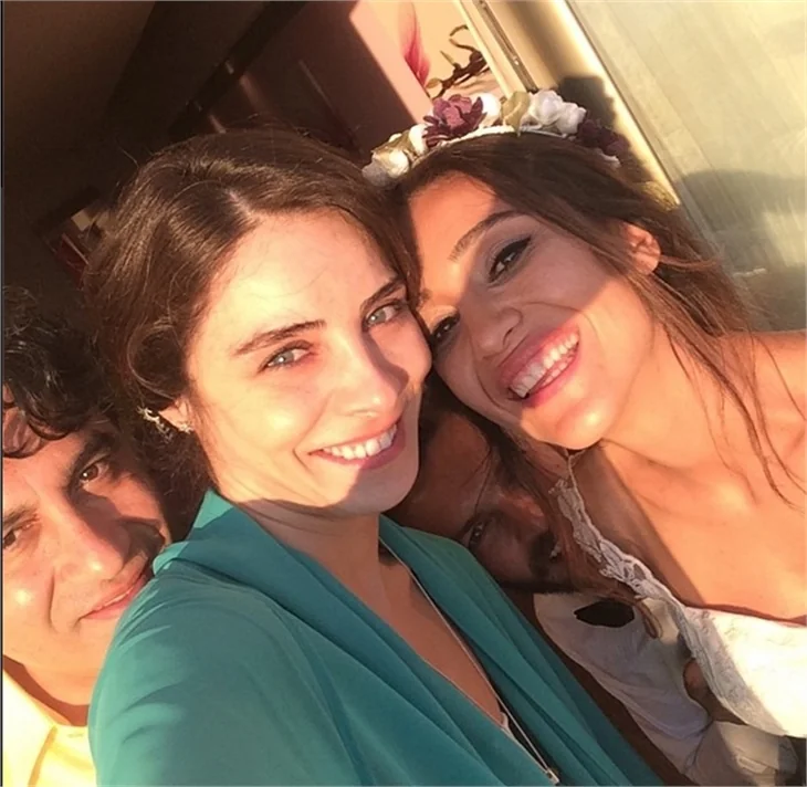 Ünlüleri buluşturan düğün!