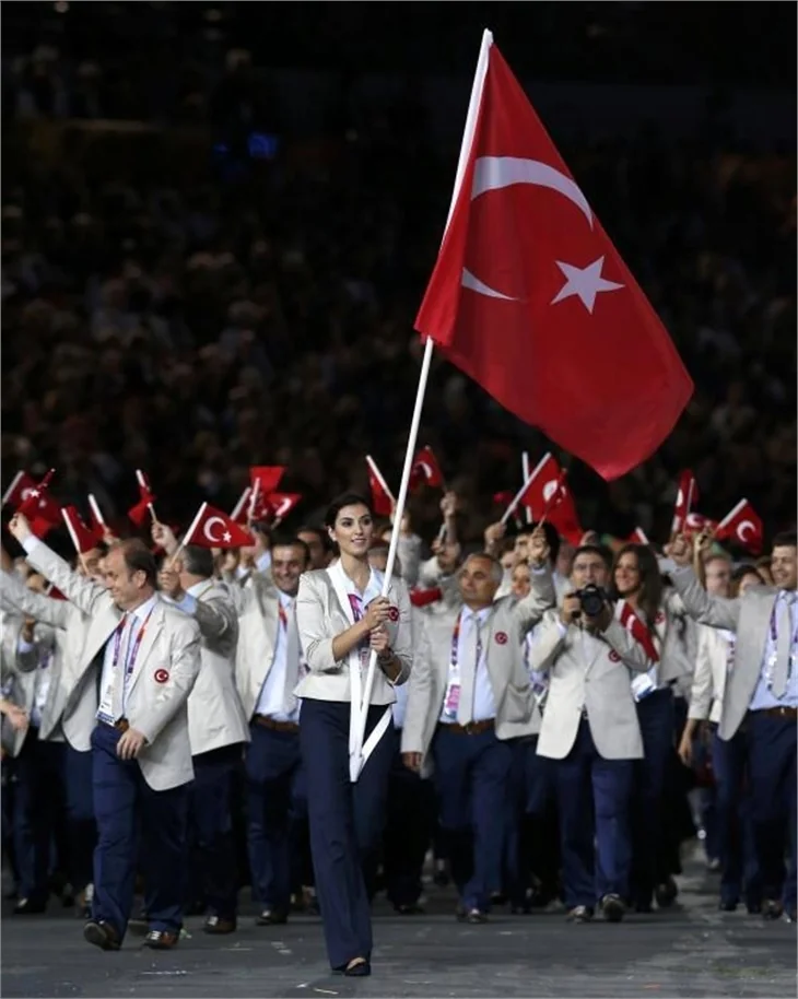 Neslihan Demir ile Kamil Güler evlendi
