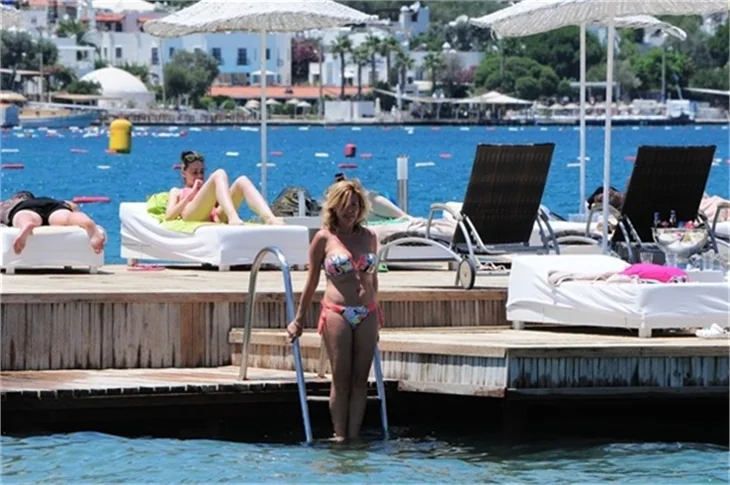 Harem'in seksi güzelleri tatilde!