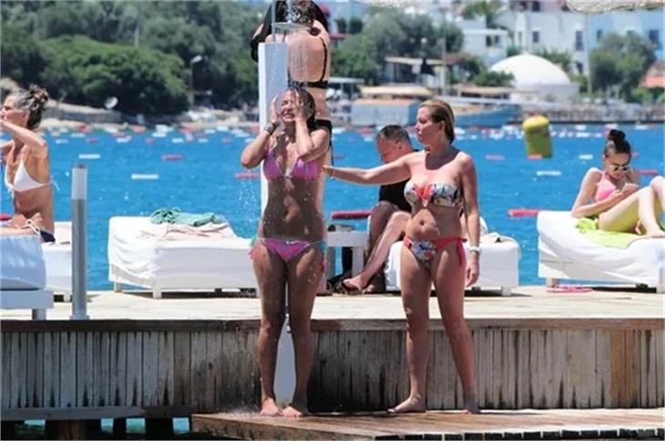 Harem'in seksi güzelleri tatilde!