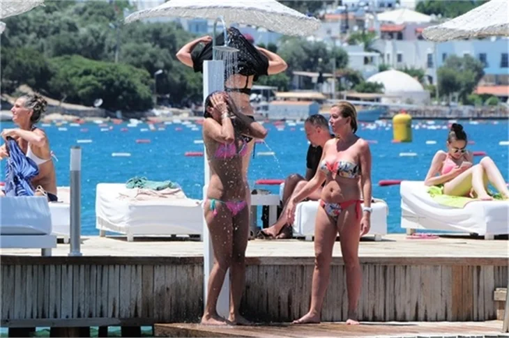 Harem'in seksi güzelleri tatilde!
