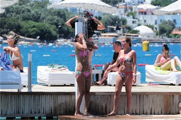Harem'in seksi güzelleri tatilde!