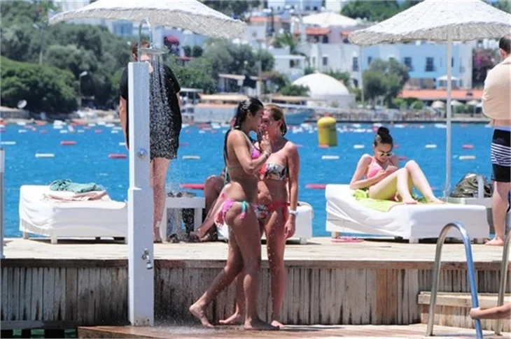 Harem'in seksi güzelleri tatilde!