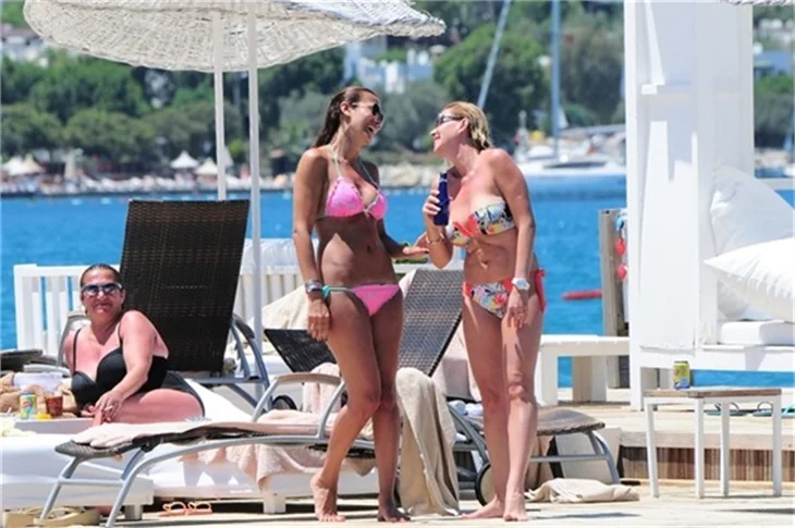 Harem'in seksi güzelleri tatilde!
