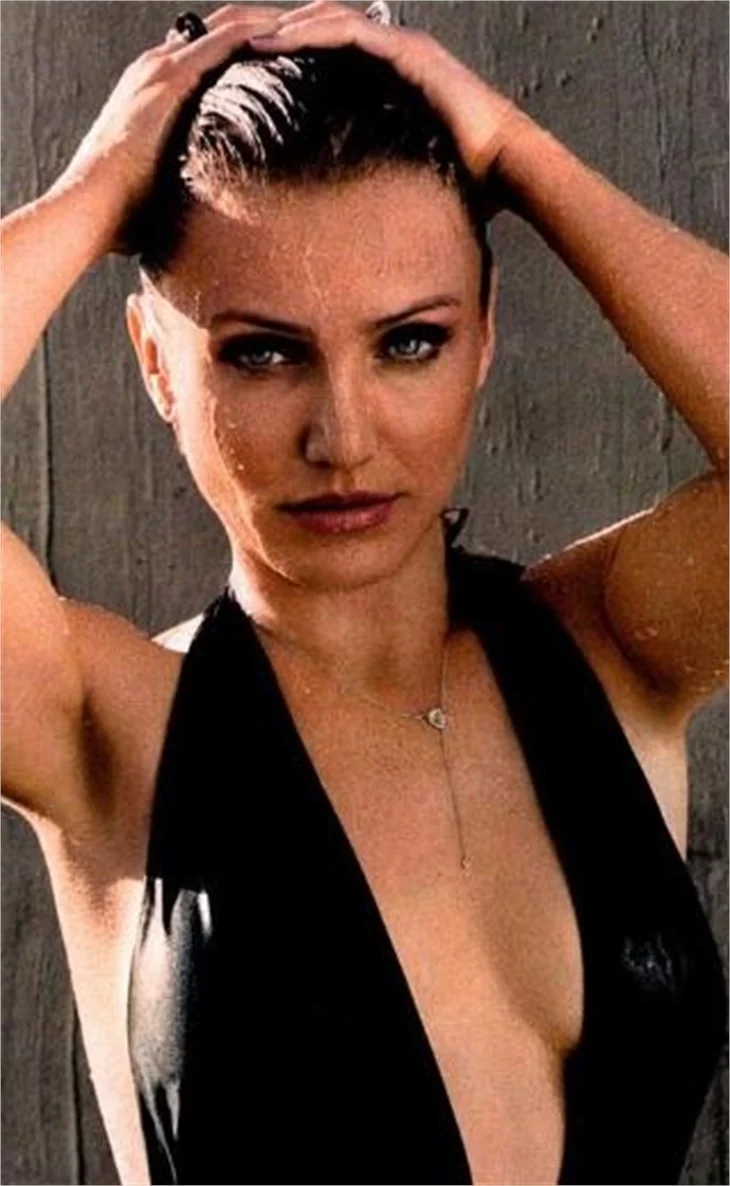 Cameron Diaz'dan cesur pozlar!