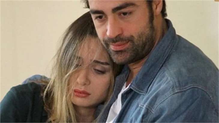 Birce Akalay ve Sarp Levendoğlu'nun nikah günü belli oldu!