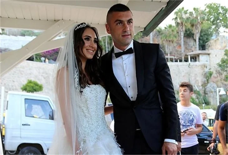 Burak Yılmaz aşk sarhoşu!