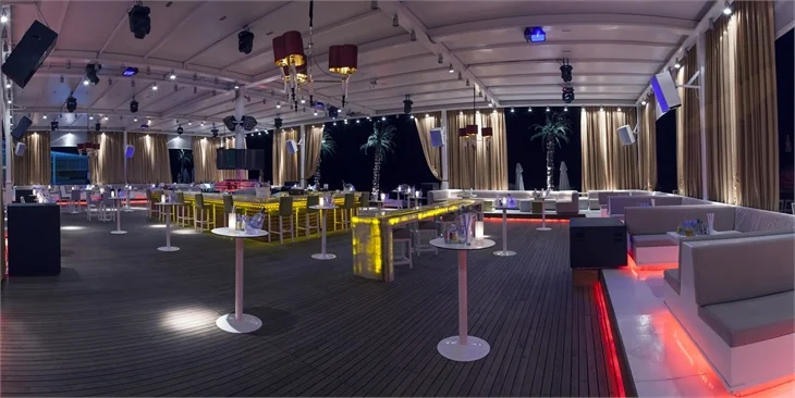 Albüm Club Alaçatı