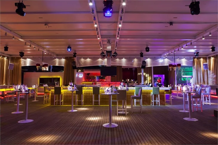 Albüm Club Alaçatı