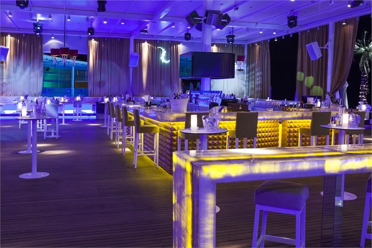 Albüm Club Alaçatı
