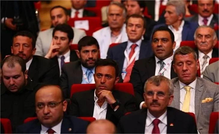 Başbakan'ın Vizyon Belgesi'ni açıkladığı toplantıya katılanlar