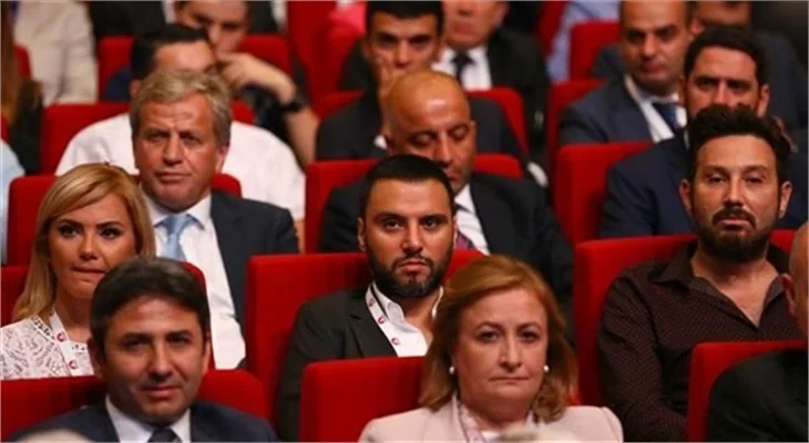 Başbakan'ın Vizyon Belgesi'ni açıkladığı toplantıya katılanlar