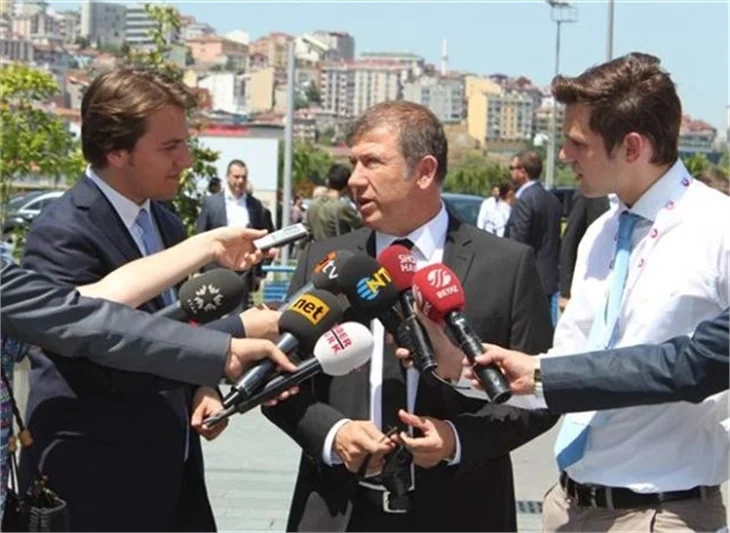 Başbakan'ın Vizyon Belgesi'ni açıkladığı toplantıya katılanlar