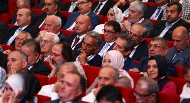 Başbakan'ın Vizyon Belgesi'ni açıkladığı toplantıya katılanlar
