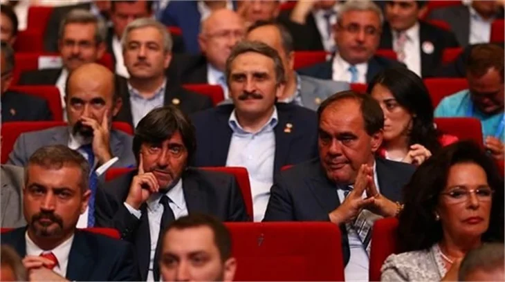 Başbakan'ın Vizyon Belgesi'ni açıkladığı toplantıya katılanlar