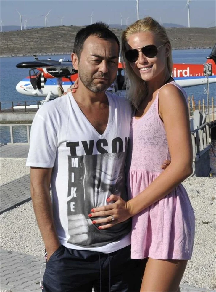 Serdar Ortaç ve Chloe Loughnan, İstanbul'a döndü!