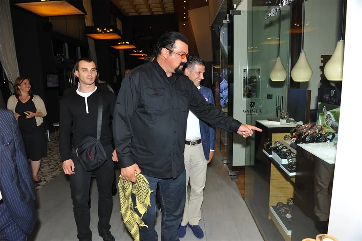 Steven Seagal, İstanbul'da iftar yaptı!