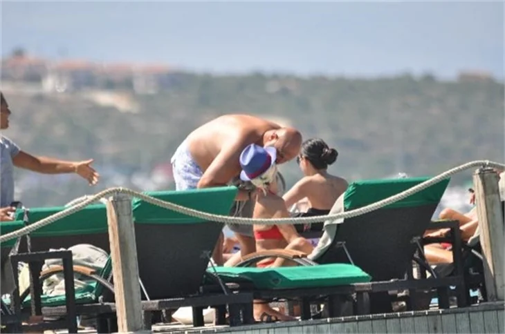 Siren Ertan ve Gökhan Çarmıklı'ın aşk Çeşme'si!