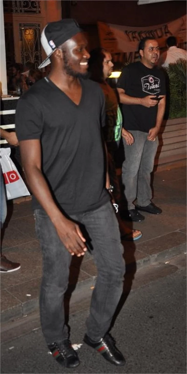 Demba Ba, Moussa Sow ve Eden Hazard yemekte!