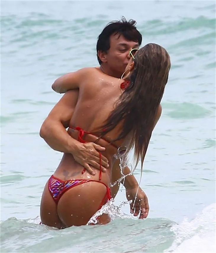Jennifer Nicole Lee yeni sevgilisiyle...