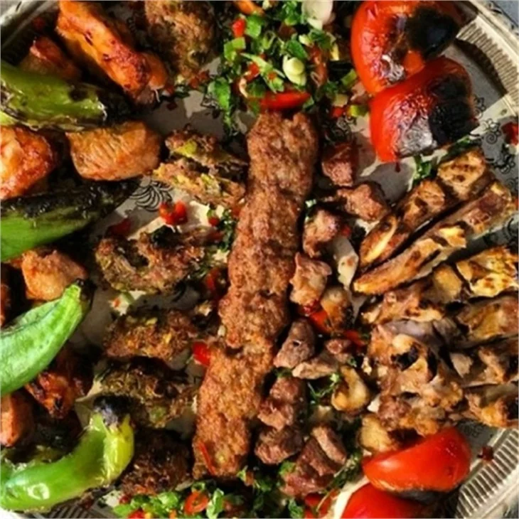 Boğaz'ın Nezih Kebap'çısı