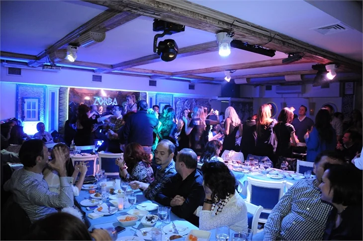 Unutulmaz eğlencenin uğrak mekanı: Zorba Taverna