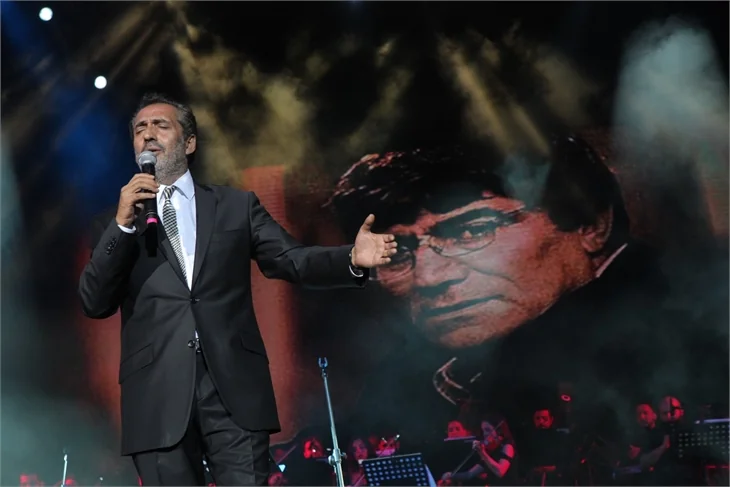 Yavuz Bingöl, Öykü Gürman ve Serkan Çağrı üçlüsü göz doldurdu!