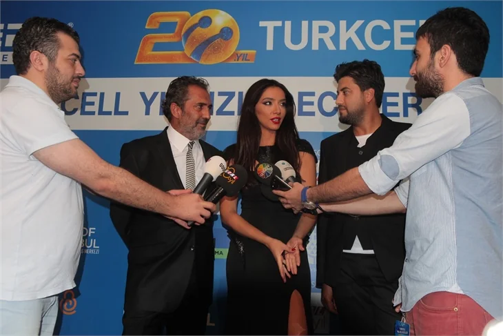 Yavuz Bingöl, Öykü Gürman ve Serkan Çağrı üçlüsü göz doldurdu!
