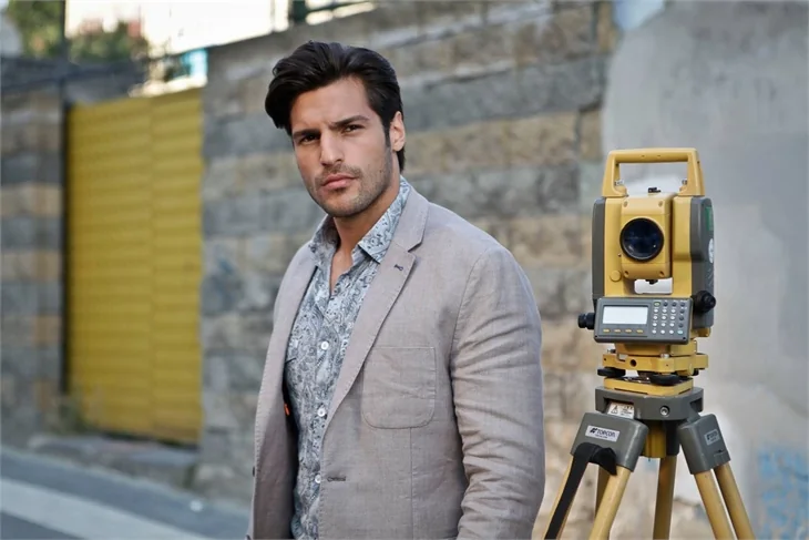 "Kiraz Mevsimi"nin Ayaz'ı Serkan Çayoğlu'nun bilinmeyenleri