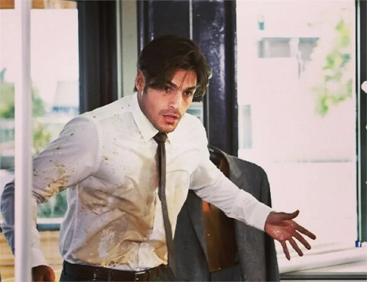 "Kiraz Mevsimi"nin Ayaz'ı Serkan Çayoğlu'nun bilinmeyenleri