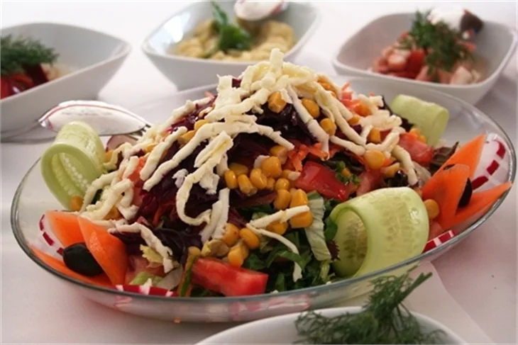 Kumkapı'nın vazgeçilmez mekanı: Sandal Restaurant