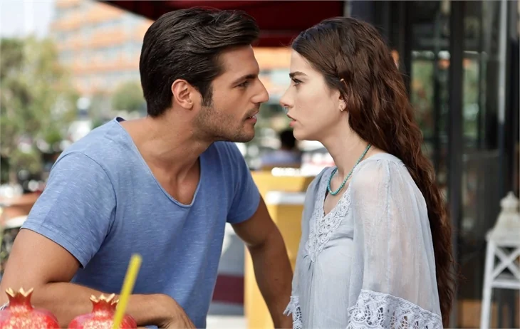 "Kiraz Mevsimi"nin Öykü'sü Özge Gürel'i nereden tanıyoruz?
