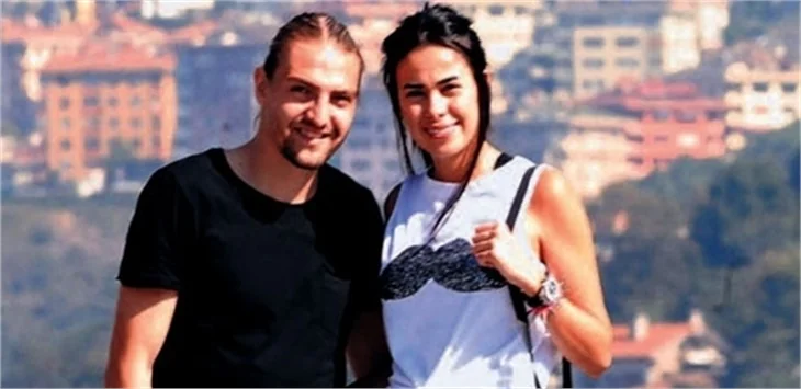 Asena, Berkay'la Etiler'de buluşup...