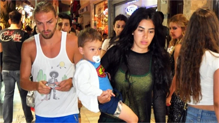 Asena, Berkay'la Etiler'de buluşup...