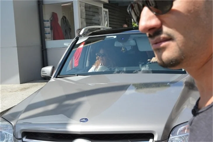Sarp Levendoğlu gazetecileri görünce...