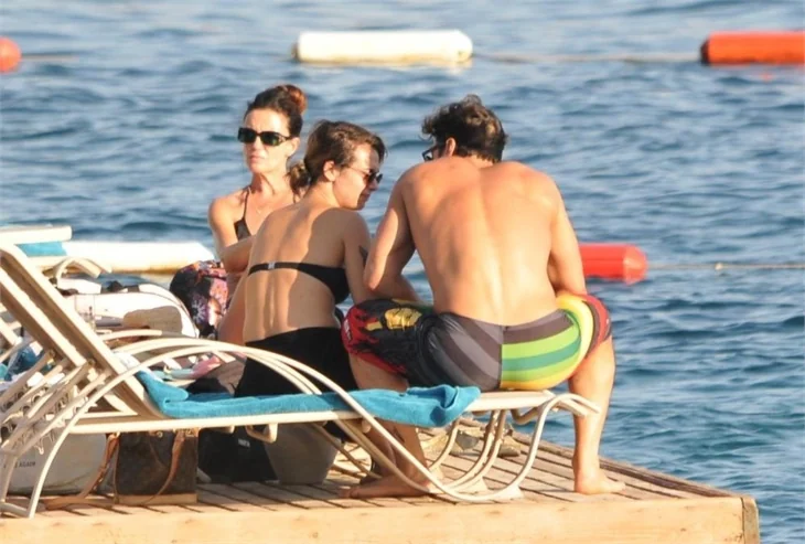 Sarp Levendoğlu ve Birce Akalay ikinci balayında!
