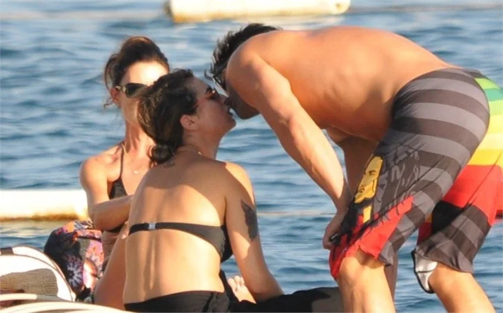 Sarp Levendoğlu ve Birce Akalay ikinci balayında!