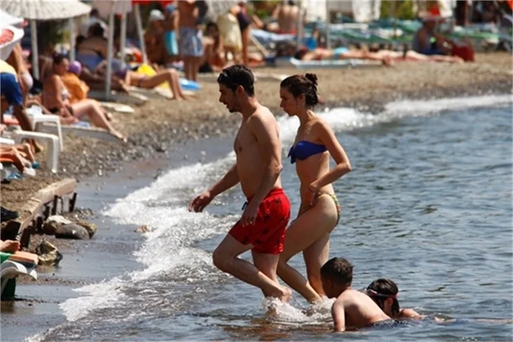 Ünlü çift yeni sezon öncesi böyle stres attı!