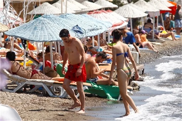 Ünlü çift yeni sezon öncesi böyle stres attı!
