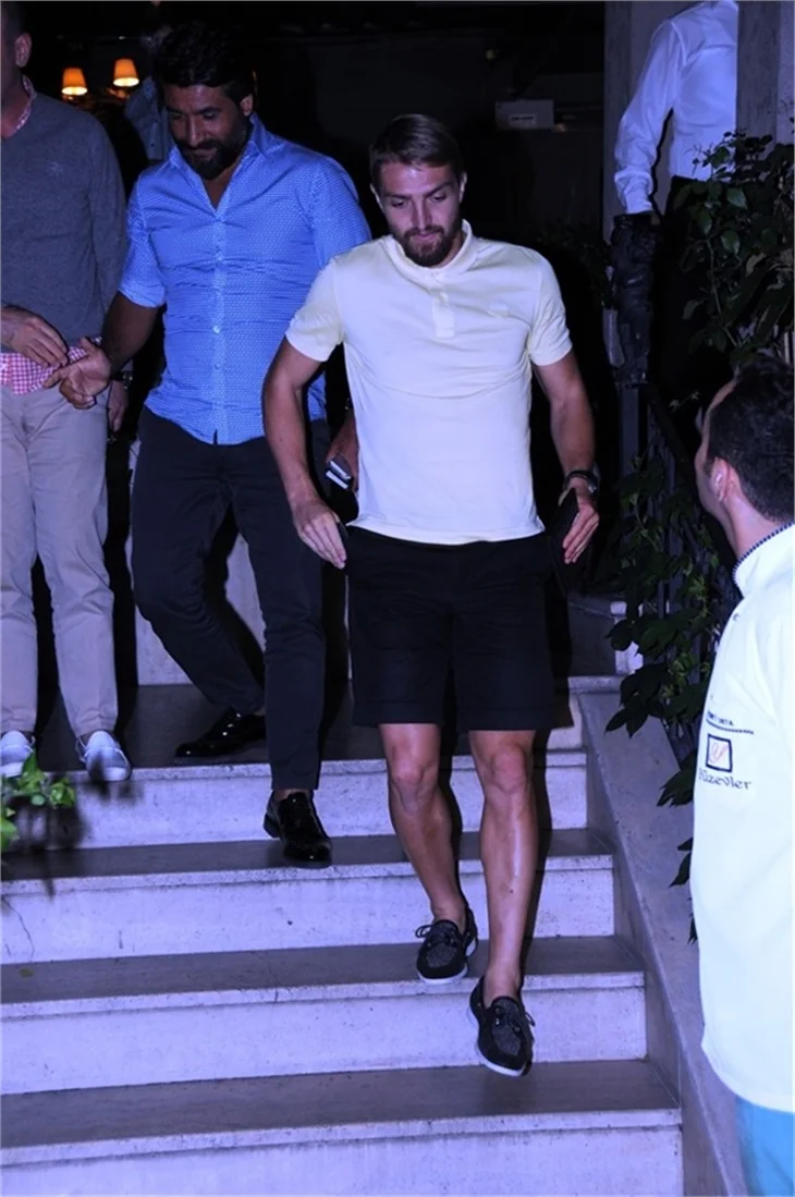 Asena-Caner Erkin çiftinin ilginç tarzı!