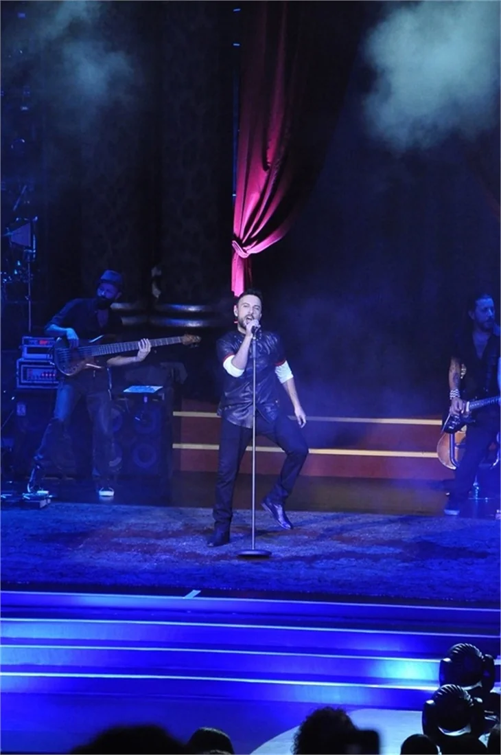 Tarkan'dan 7 bin kişilik 'Bir Yemin'