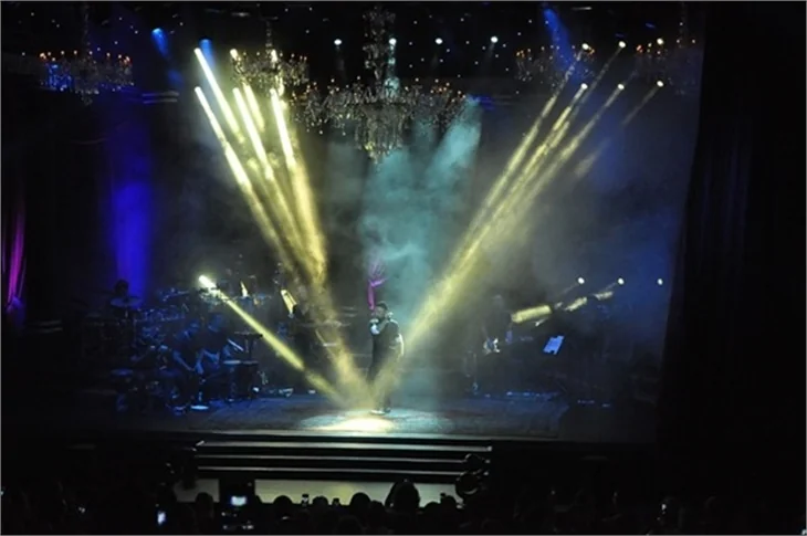 Tarkan'dan 7 bin kişilik 'Bir Yemin'