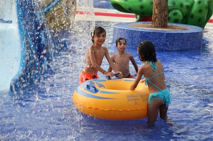 Oyuncuları 'Küçük Ağa'yı anlattı!
