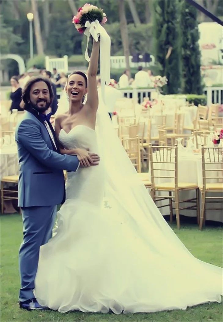 Fettah Can ve Cansu Kurtçu evlendi Işın Karaca evlilik tarihini erteledi!