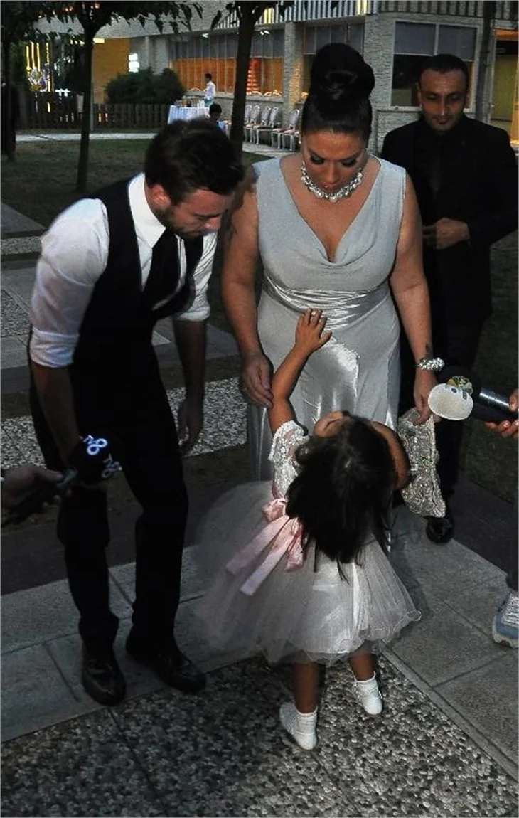 Fettah Can ve Cansu Kurtçu evlendi Işın Karaca evlilik tarihini erteledi!