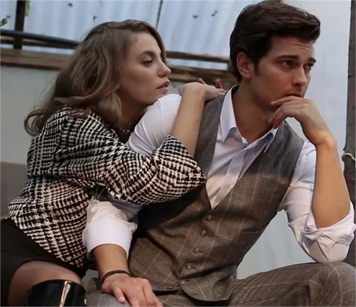 Çağatay Ulusoy öpüşmek istemedi!