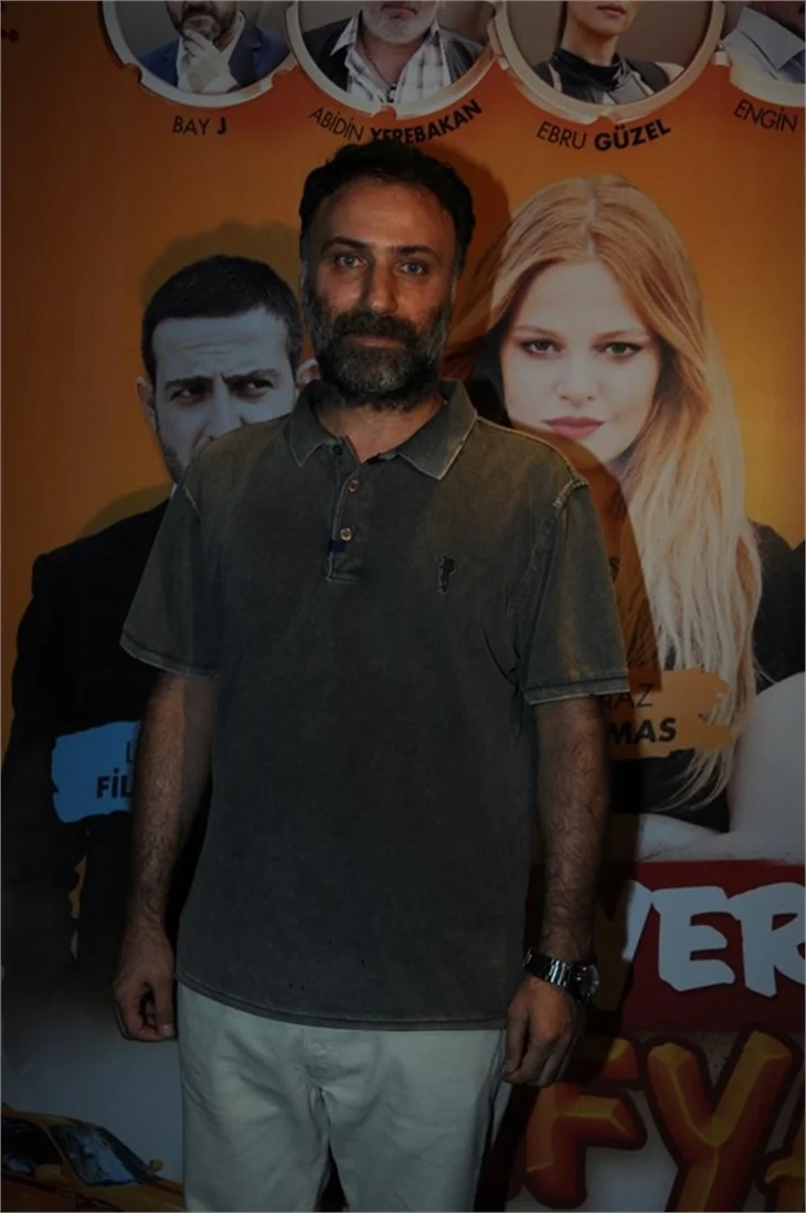 Ünlüler galada buluştu!